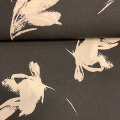 Viscose- bloemen op zwart- 35€ /m